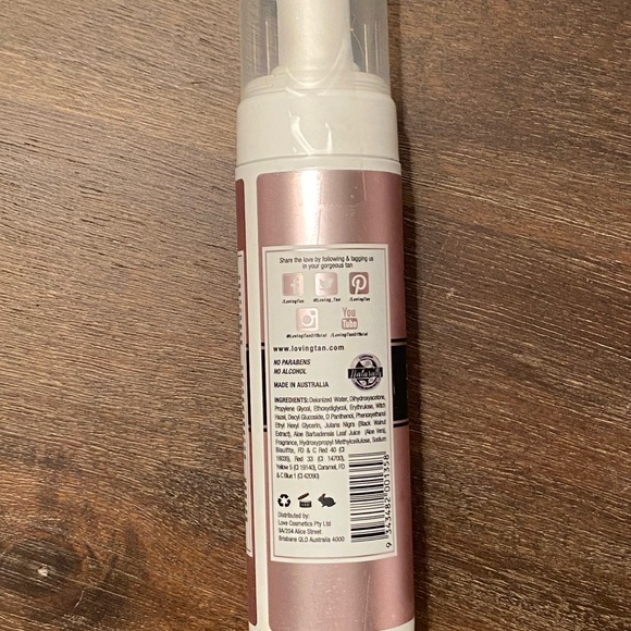 NEW! Loving Tan 2 Hour Express Mousse in Dark - Picture 3 of 3